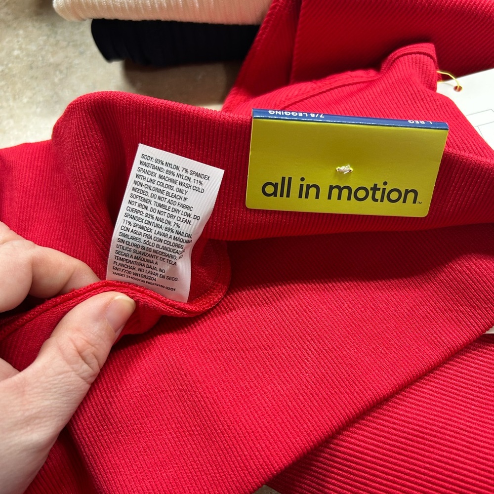 All in Motion Women's Bold Red Leggings - Picture 5 of 5